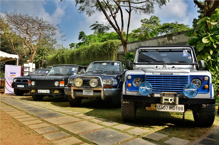 Modern Classic also include SUVs. Here on display &#8211; Range Rover, Toyota Hilux and a Defender.